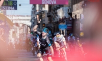 arrival of the stage Albenga - Genoa of the Tour of Italy VIVIANI Elia wins
